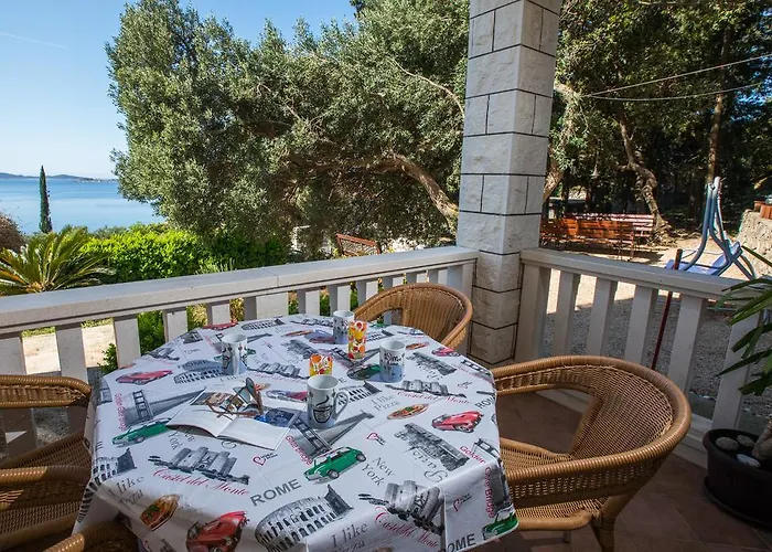 Silence * מליני