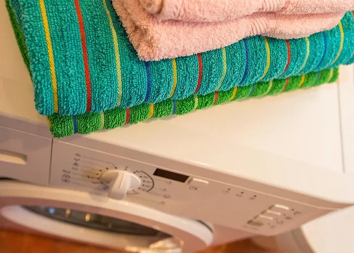 Silence * מליני